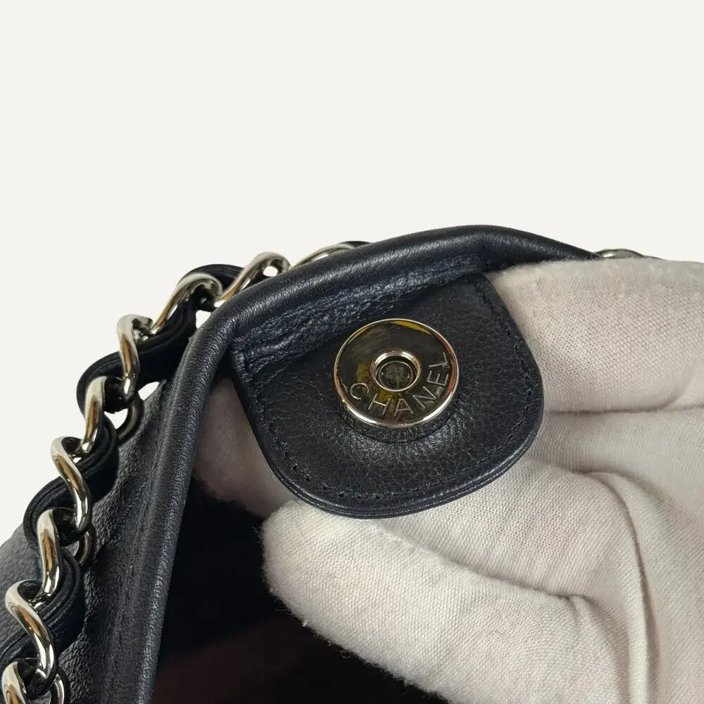 Chanel Jungle Stroll Hobo Bag Black Quilted Leather Silver CC Chain Strap Navy